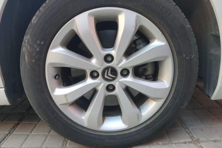 Used Citroen C4 Sega 2018 1.6L Automatic Comfort Model Right Front Wheel Hub