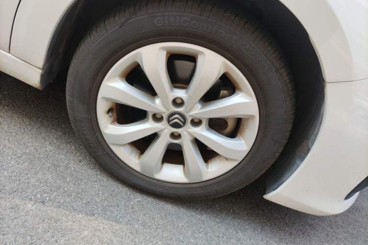Used Citroen C4 Sega 2018 1.6L Automatic Comfort Model Right Front Wheel Hub
