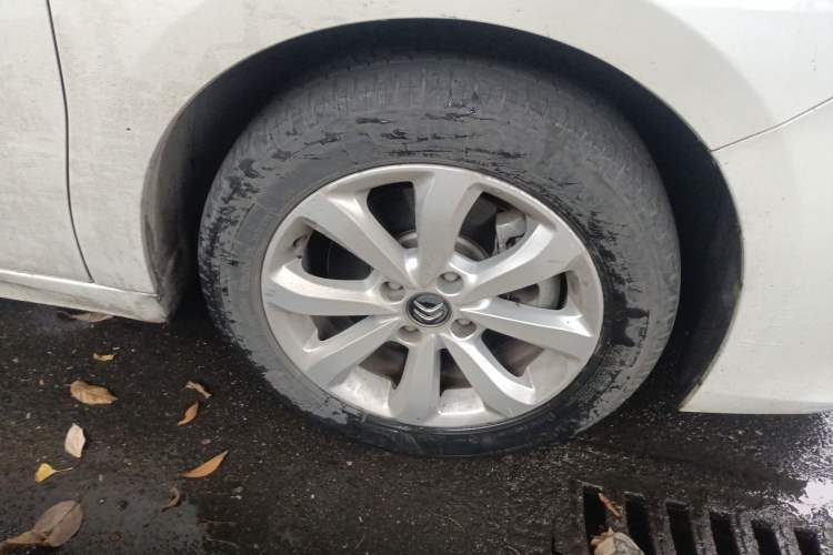 Used Citroen C4 Sega 2018 1.6L Manual Comfort Model Right Front Wheel Hub