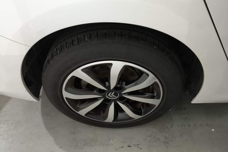 Used Citroen C4 Sega 2018 1.6L Automatic Luxury Model Right Rear Wheel Hub