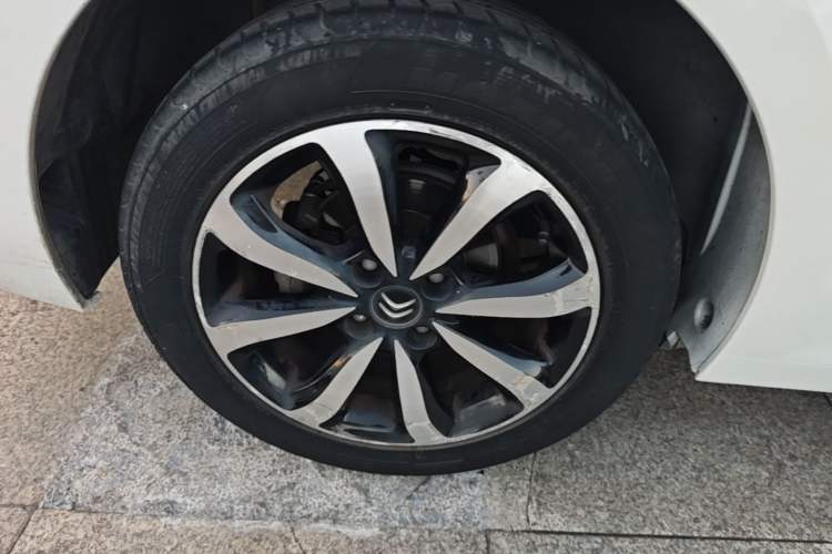Used Citroen C4 Sega 2018 1.6L Automatic Luxury Model Right Rear Wheel Hub