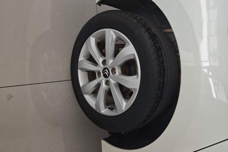 Used Citroen C4 Sega 2018 1.6L Automatic Comfort Model Right Rear Wheel Hub