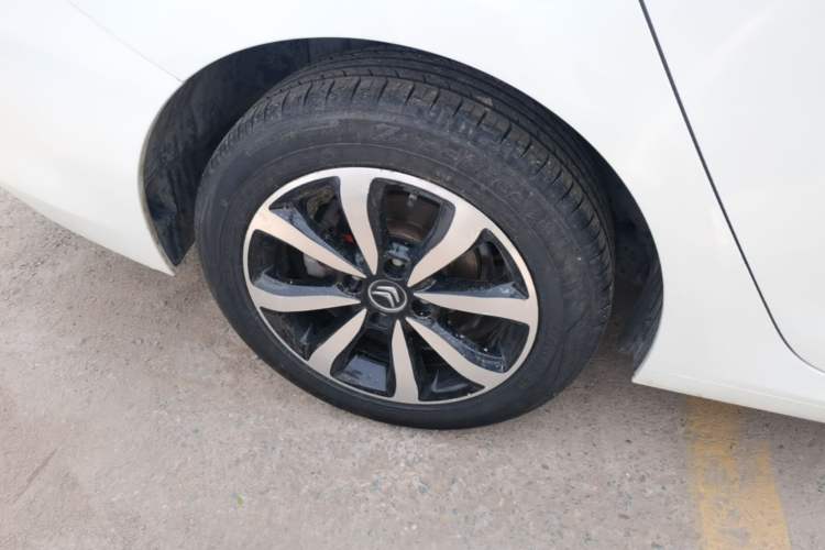 Used Citroen C4 Sega 2018 1.6L Automatic Luxury Model Right Rear Wheel Hub