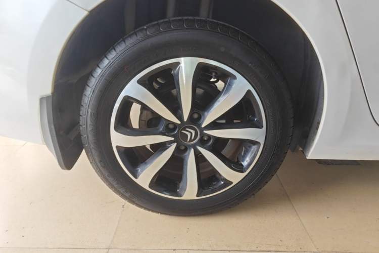 Used Citroen C4 Sega 2018 1.6L Automatic Luxury Model Right Rear Wheel Hub