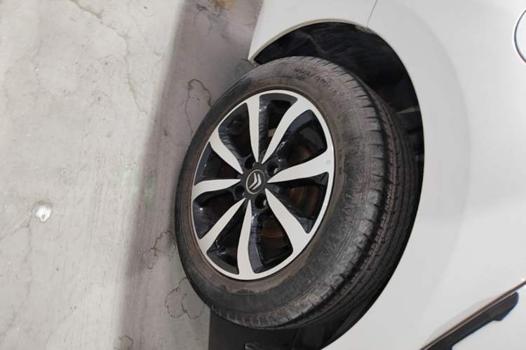 Used Citroen C4 Sega 2018 1.6L Automatic Luxury Model Right Rear Wheel Hub