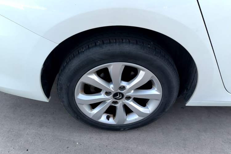 Used Citroen C4 Sega 2018 1.6L Automatic Comfort Model Right Rear Wheel Hub