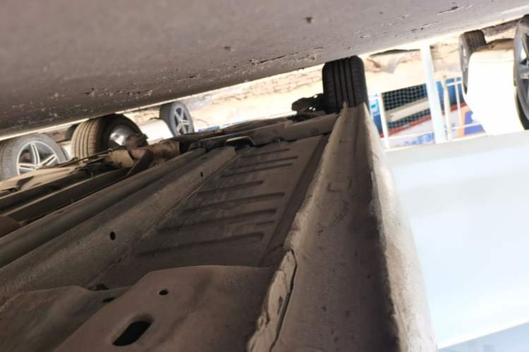 Used Citroen C4 Sega 2018 1.6L Automatic Luxury Model Right Side Sill