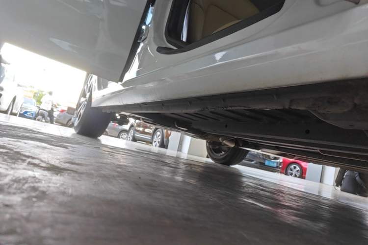 Used Citroen C4 Sega 2018 1.6L Automatic Luxury Model Right Side Sill