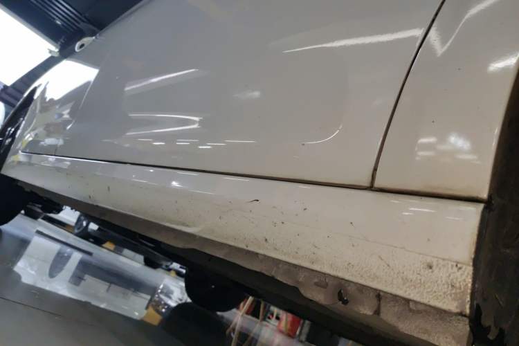 Used Citroen C4 Sega 2018 1.6L Automatic Luxury Model Right Side Sill
