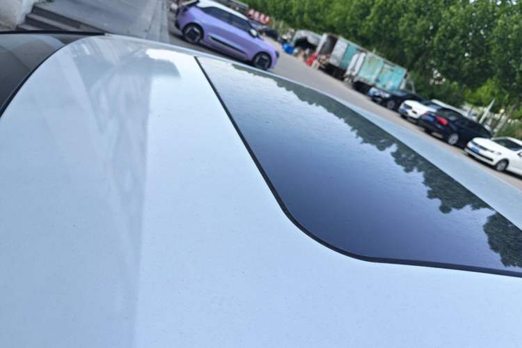 Used Citroen C4 Sega 2018 1.6L Manual Luxury Model Roof