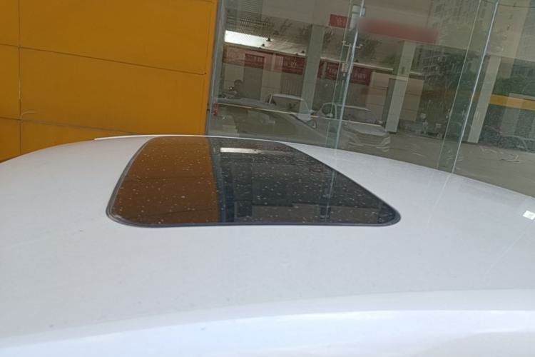 Used Citroen C4 Sega 2018 1.6L Automatic Luxury Model Roof