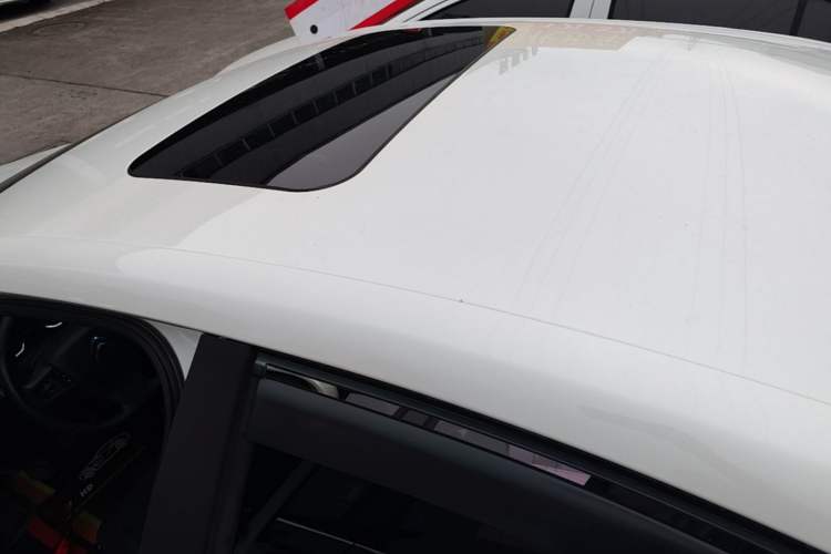 Used Citroen C4 Sega 2018 1.6L Manual Luxury Model Roof