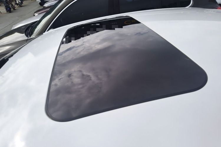 Used Citroen C4 Sega 2018 1.6L Automatic Luxury Model Roof