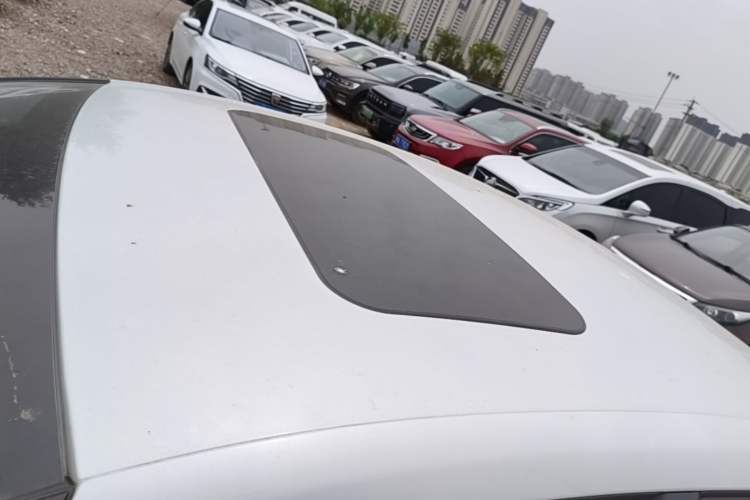 Used Citroen C4 Sega 2018 1.6L Automatic Luxury Model Roof