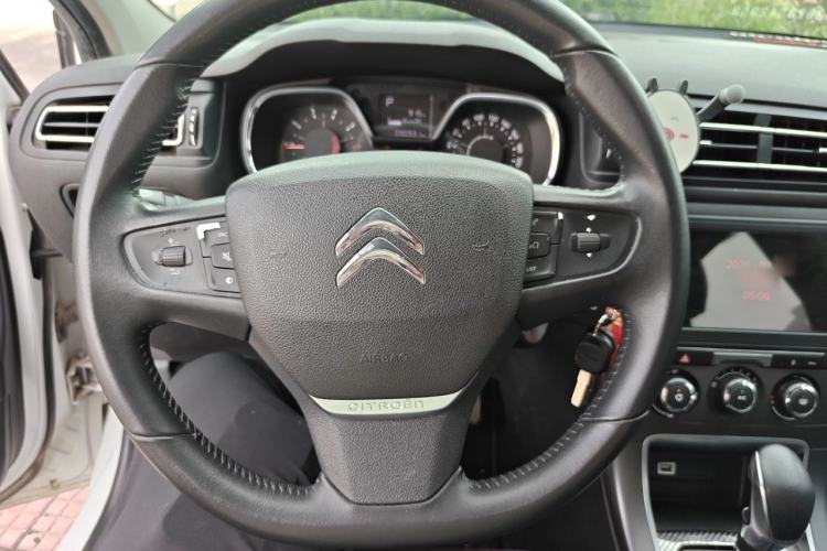 Used Citroen C4 Sega 2018 1.6L Automatic Luxury Model Steering Wheel