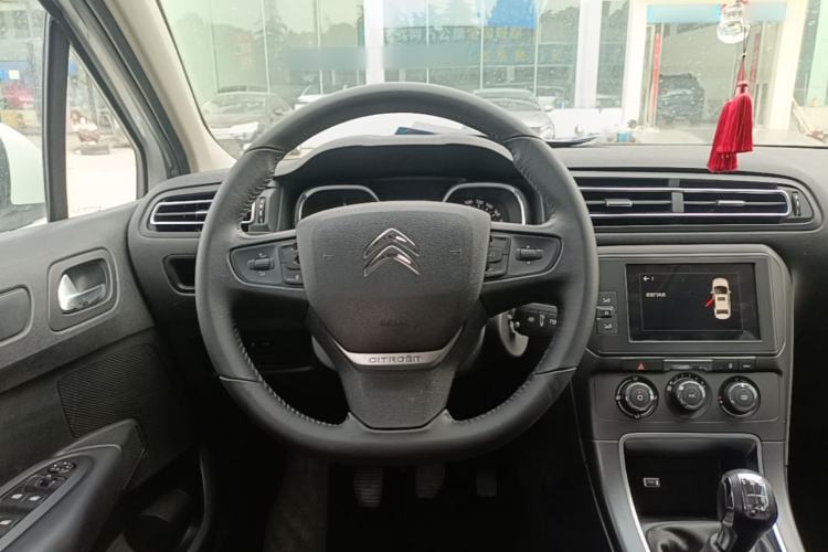 Used Citroen C4 Sega 2018 1.6L Manual Luxury Model Steering Wheel