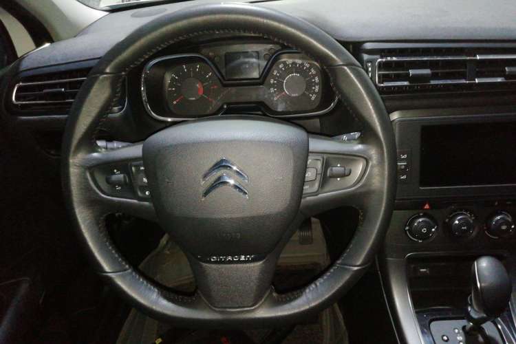 Used Citroen C4 Sega 2018 1.6L Automatic Luxury Model Steering Wheel