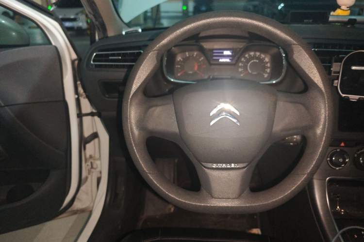 Used Citroen C4 Sega 2018 1.6L Automatic Comfort Model Steering Wheel