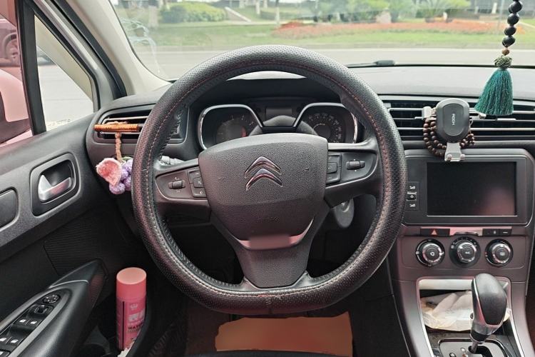 Used Citroen C4 Sega 2018 1.6L Automatic Luxury Model Steering Wheel