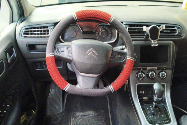 Used Citroen C4 Sega 2018 1.6L Automatic Luxury Model Steering Wheel
