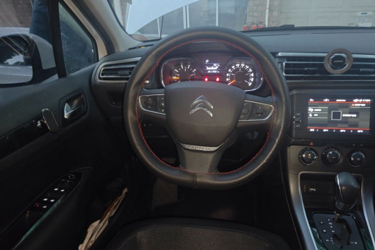 Used Citroen C4 Sega 2018 1.6L Automatic Luxury Model Steering Wheel