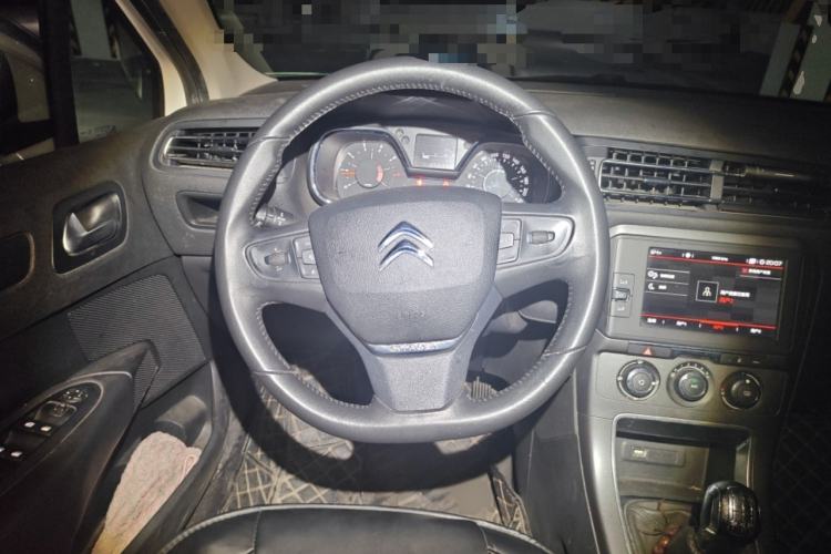 Used Citroen C4 Sega 2018 1.6L Manual Luxury Model Steering Wheel