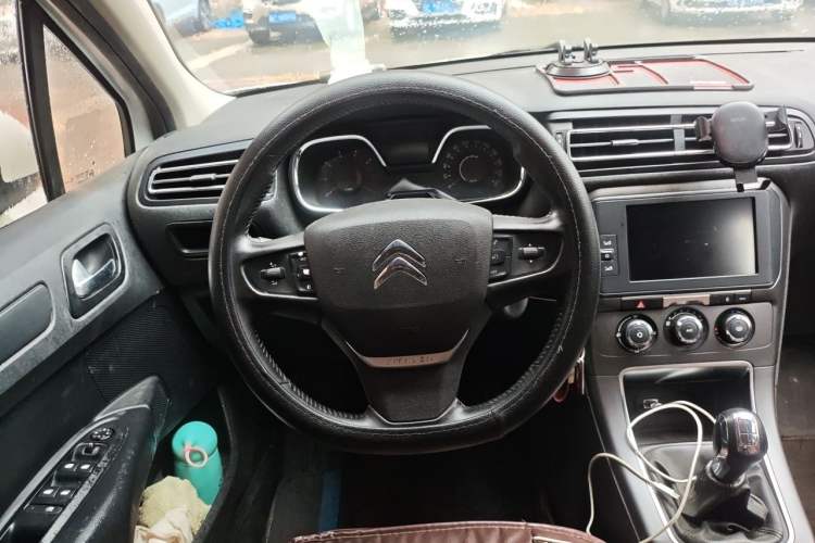 Used Citroen C4 Sega 2018 1.6L Manual Luxury Model Steering Wheel