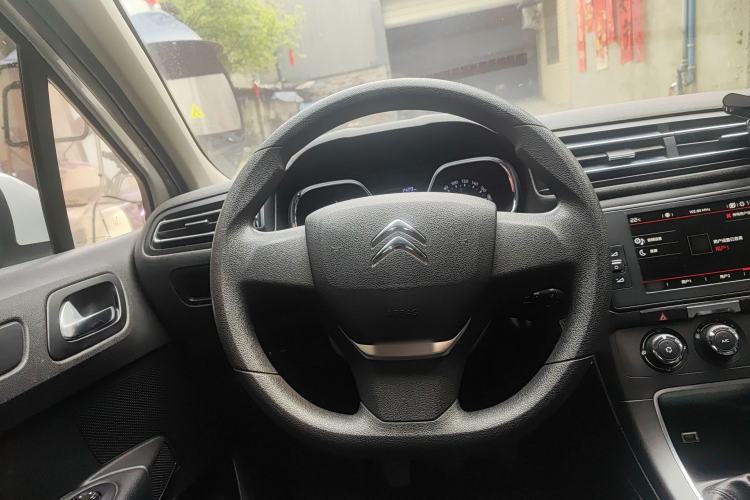 Used Citroen C4 Sega 2018 1.6L Manual Comfort Model Steering Wheel