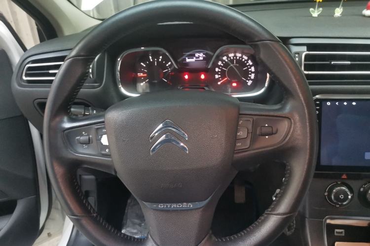 Used Citroen C4 Sega 2018 1.6L Manual Luxury Model Steering Wheel