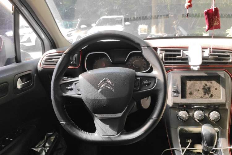 Used Citroen C4 Sega 2018 1.6L Automatic Luxury Model Steering Wheel