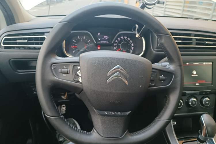 Used Citroen C4 Sega 2018 1.6L Automatic Luxury Model Steering Wheel