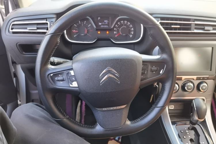 Used Citroen C4 Sega 2018 1.6L Automatic Luxury Model Steering Wheel