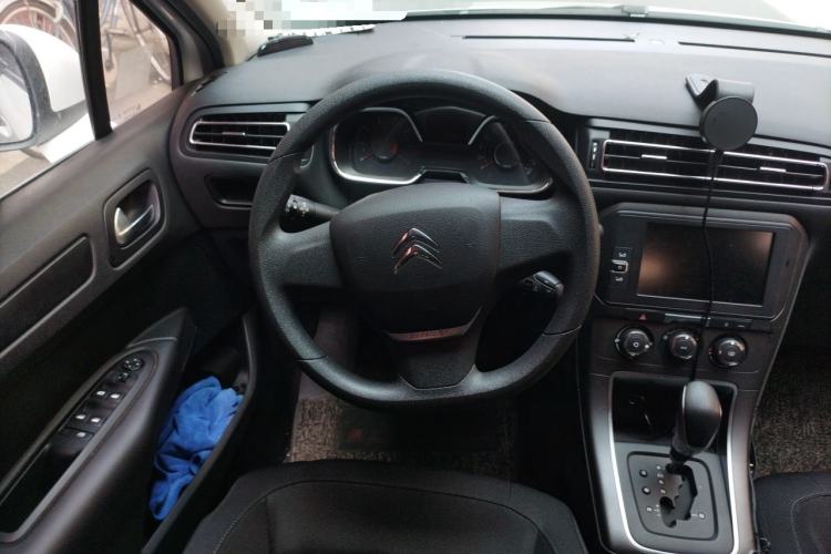 Used Citroen C4 Sega 2018 1.6L Automatic Comfort Model Steering Wheel