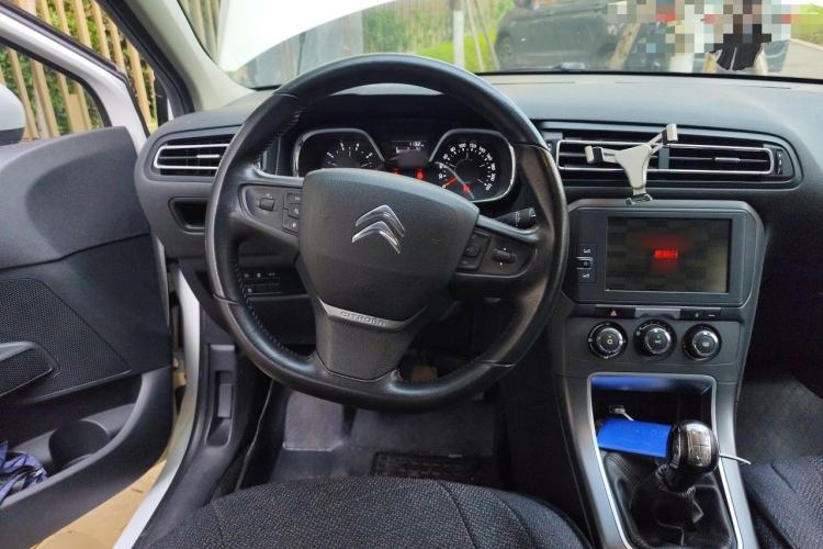 Used Citroen C4 Sega 2018 1.6L Manual Luxury Model Steering Wheel