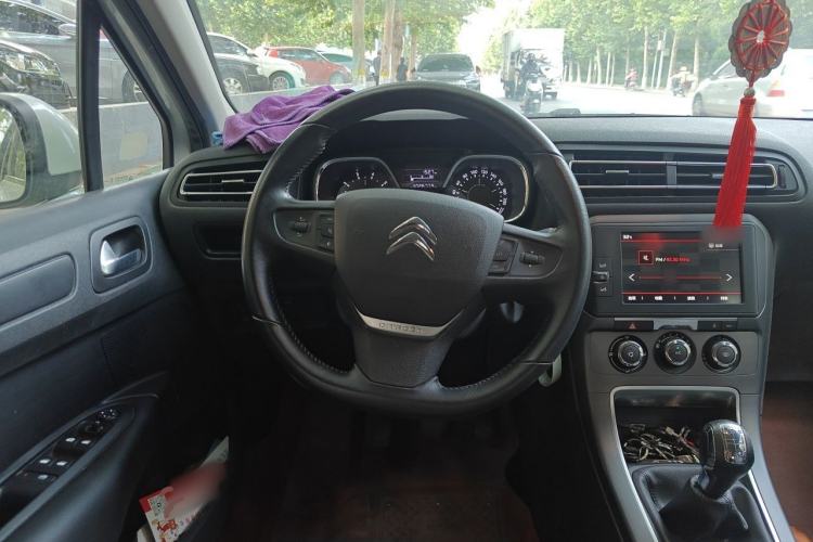 Used Citroen C4 Sega 2018 1.6L Manual Luxury Model Steering Wheel