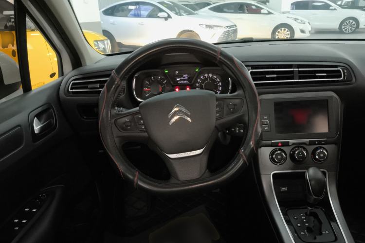 Used Citroen C4 Sega 2018 1.6L Automatic Luxury Model Steering Wheel