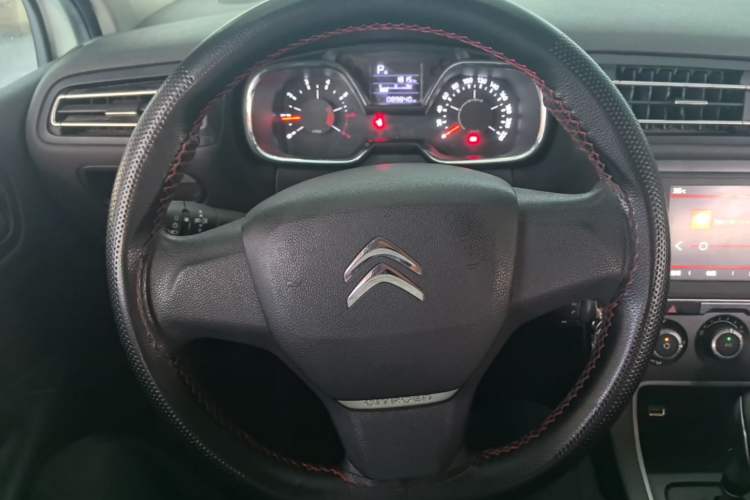 Used Citroen C4 Sega 2018 1.6L Automatic Comfort Model Steering Wheel