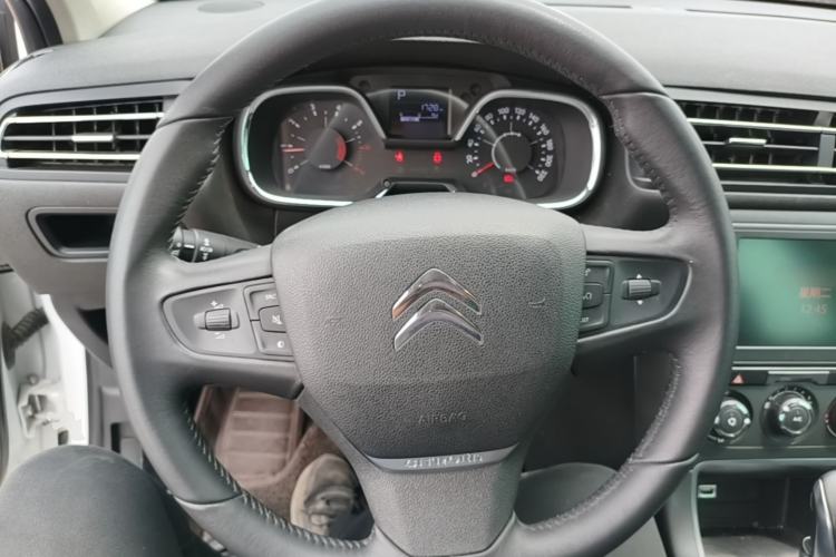 Used Citroen C4 Sega 2018 1.6L Automatic Luxury Model Steering Wheel
