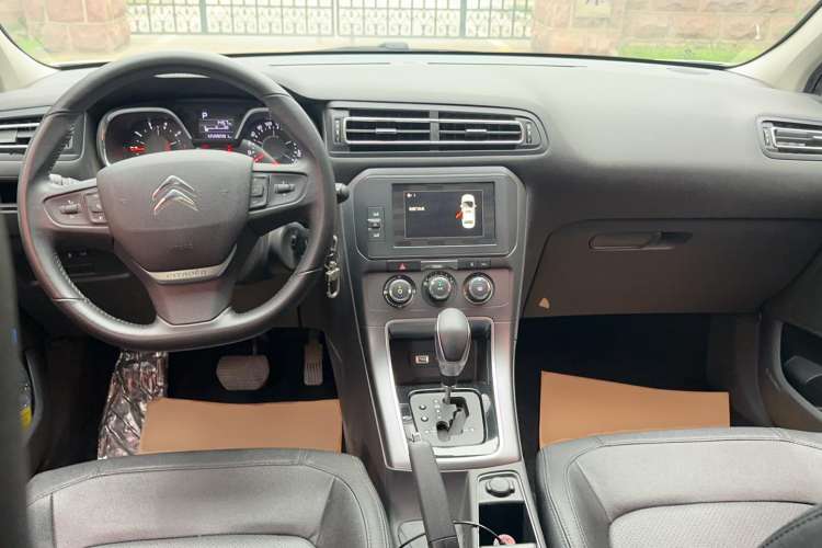 Used Citroen C4 Sega 2018 1.6L Automatic Luxury Model Steering Wheel