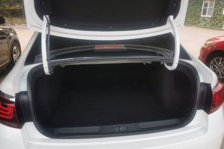 Used Citroen C4 Sega 2018 1.6L Automatic Luxury Model Trunk
