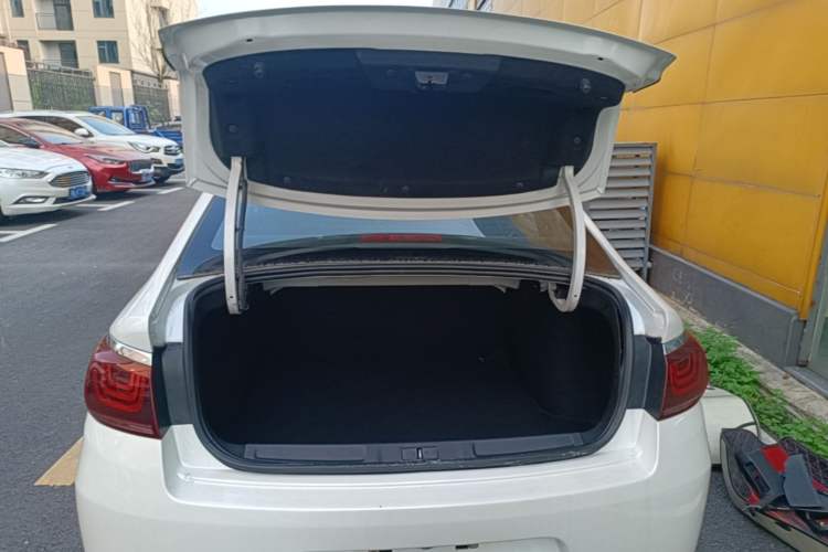 Used Citroen C4 Sega 2018 1.6L Automatic Luxury Model Trunk
