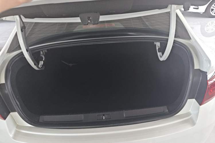 Used Citroen C4 Sega 2018 1.6L Automatic Comfort Model Trunk