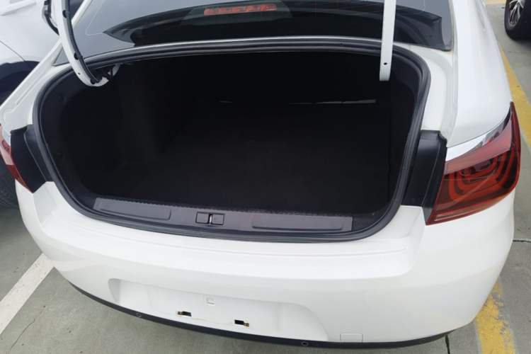 Used Citroen C4 Sega 2018 1.6L Automatic Luxury Model Trunk