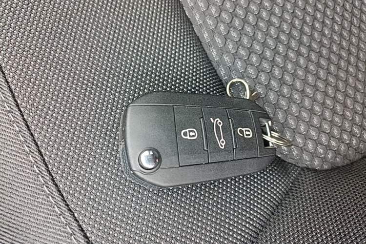 Used Citroen C4 Sega 2018 1.6L Manual Luxury Model Vehicle Key