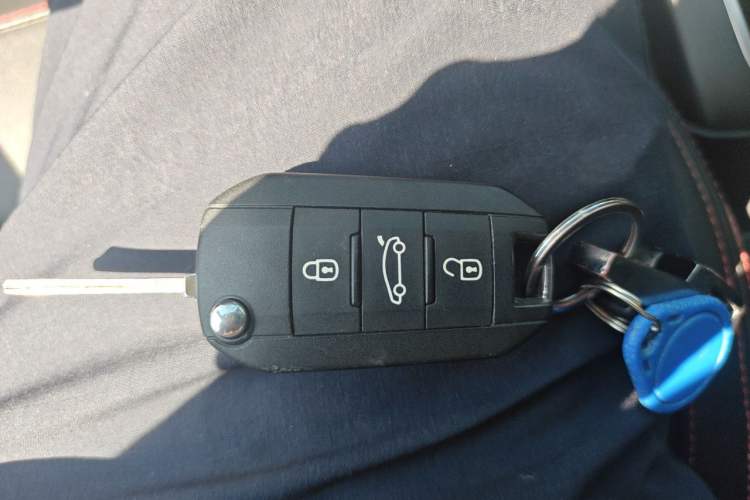 Used Citroen C4 Sega 2018 1.6L Manual Comfort Model Vehicle Key