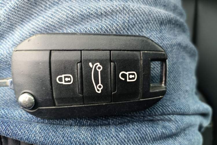 Used Citroen C4 Sega 2018 1.6L Automatic Luxury Model Vehicle Key