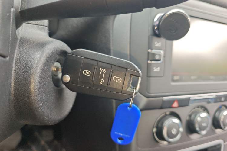 Used Citroen C4 Sega 2018 1.6L Automatic Luxury Model Vehicle Key