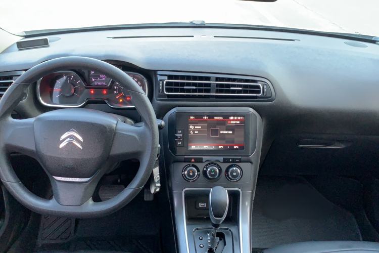 Used Citroen C4 Sega 2018 1.6L Automatic Comfort Model Audio And AC Panel