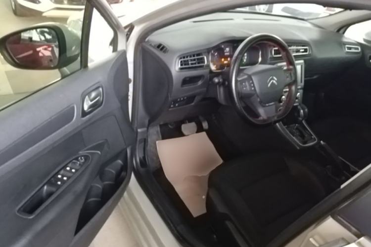 Used Citroen C4 Sega 2018 1.6L Automatic Luxury Model Driver Seat