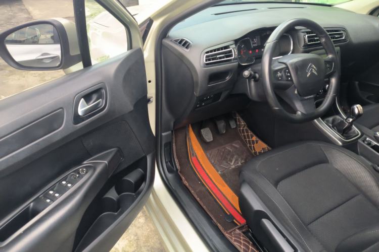 Used Citroen C4 Sega 2018 1.6L Manual Luxury Model Driver Seat